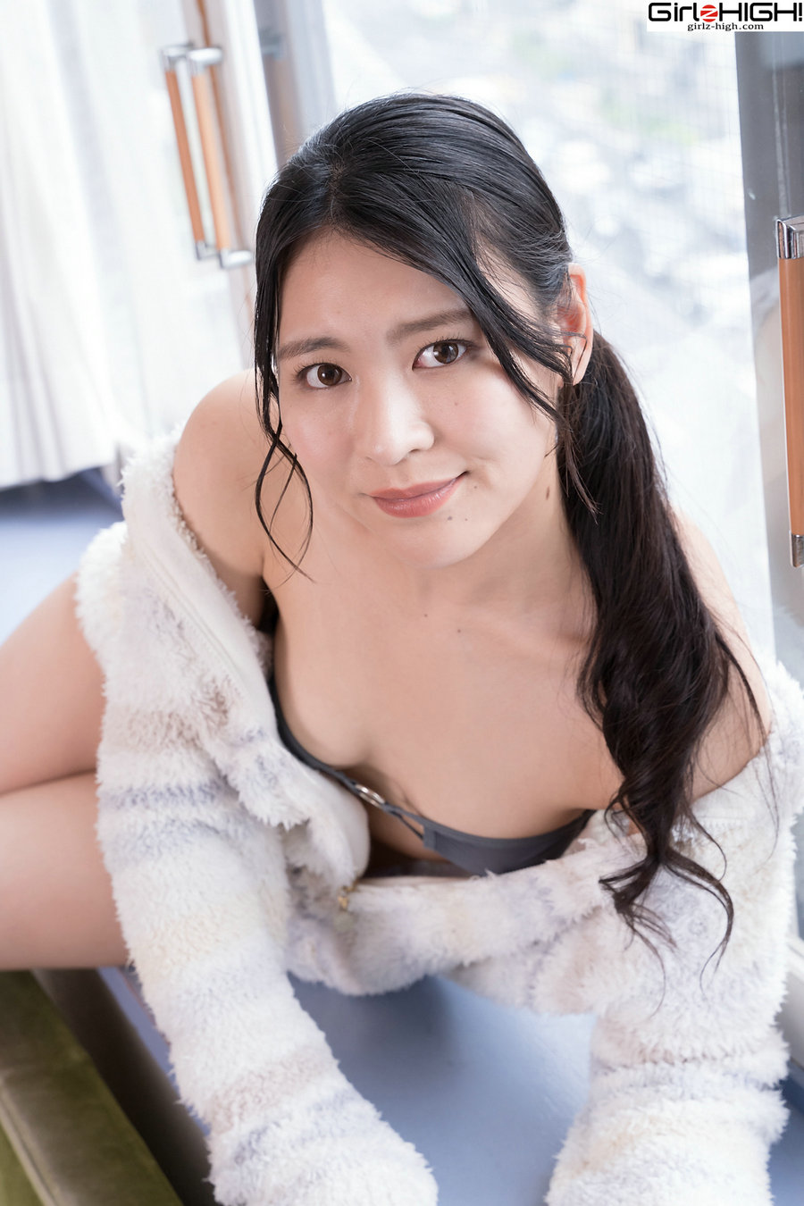 [Girlz-High] Shiori Mizukoshi 水越しおり - bfaz_036_002 [67P37MB]