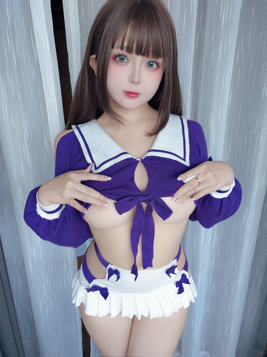 Cosplay日奈娇 - 学生妹自拍 [49P11V-341MB]