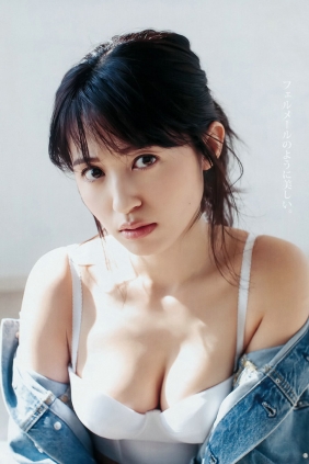 [Weekly Young Jump] 2018 No.17 逢田梨香子 富永美杜 [13P]