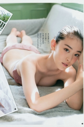 [Weekly Young Jump] 2016 No.49 星名美怜 長濱ねる 水上京香 [15P]